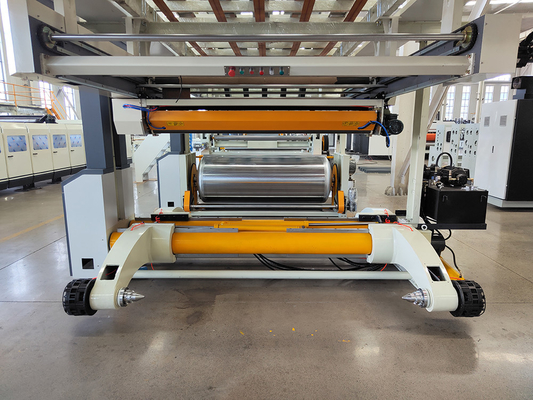 Chaîne de production ondulée de carton de rouleau de cinq couches 150m/Min ultra-rapide