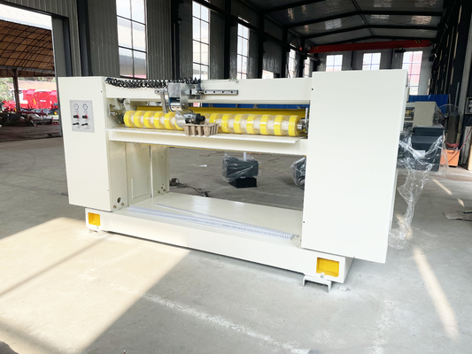 La chaîne de production du carton 2200 ondulé OR a découpé la machine