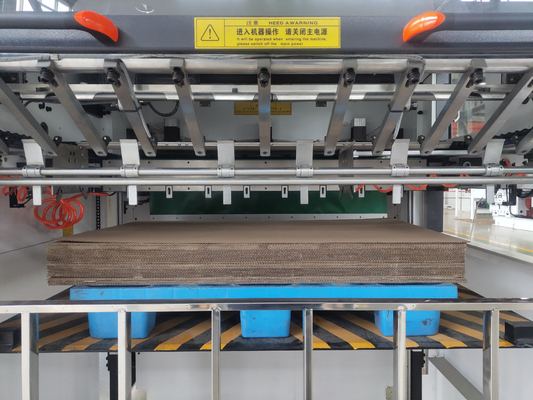 Machine de découpage et se plissante de My1300 pneumatique semi automatique