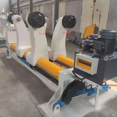 Support de petit pain de moulin hydraulique pour la chaîne de production de carton ondulé 1400mm
