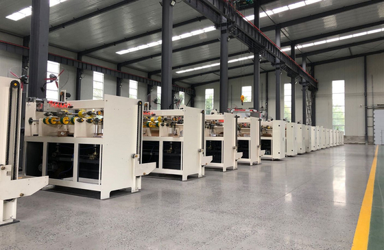 Machine de couture semi-automatique à double pièces avec quatre servos Sdj-2000d