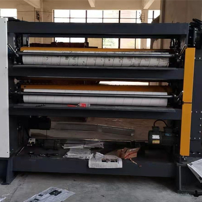 Le coupeur modèle de 1800 Double OR a ridé la chaîne de production de carton