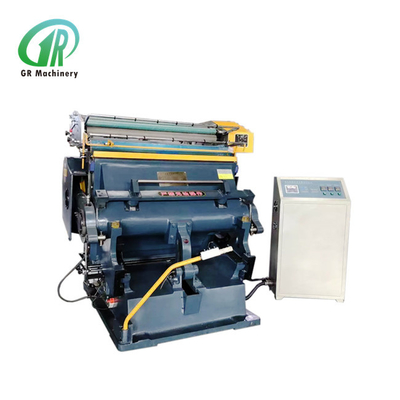 Modèle 930 de machine de découpe de carton ondulé d'estampage à chaud
