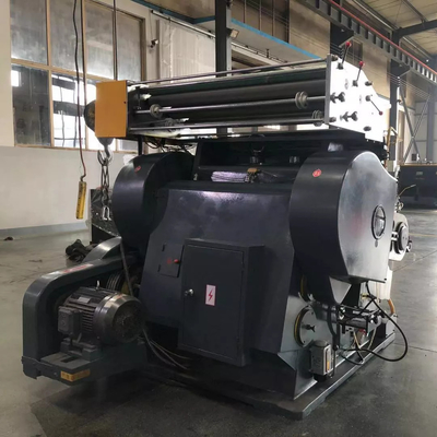 Modèle 930 de machine de découpe de carton ondulé d'estampage à chaud