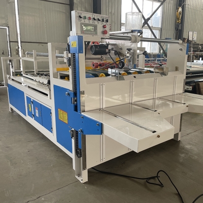 Le PLC a commandé le dossier de 200mm collant la tension 2800mm de la machine 380V/220V