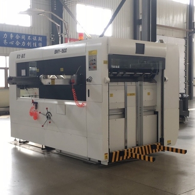 Machine de découpe de carton de précision à découpe de carton ondulé