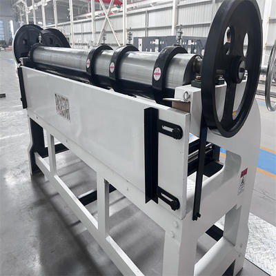 Machine à rainurer rotative ondulée de 2,2 kW pour la production d'emballages en acier