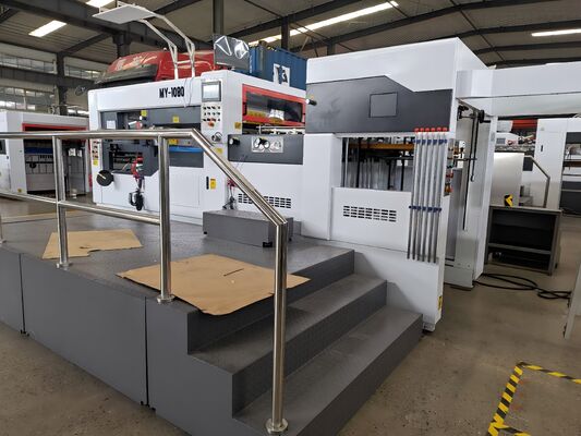 Machine de découpe et de rainurage de carton ondulé en carton blanc MY1080