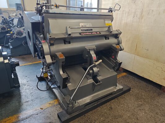 ML1200 Machine de découpe manuelle robuste pour cartons ondulés 20 pièces/min 1200 * 830 mm