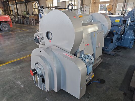 Machine de découpe semi-automatique ML1500 avec quatre dispositifs de sécurité et embrayage de frein à plaque d'aspiration électrique pour cartons ondulés
