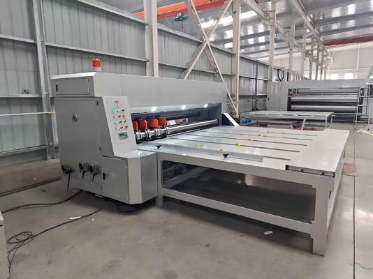 Machine à fente rotative ondulée à commande électrique à vitesse de 80 pièces/min et profondeur de fente de 350*600 mm pour l'industrie du conditionnement