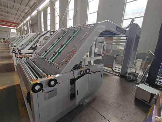 Machine de laminage automatique à grande vitesse HL1600 100 pièces/min pour carton ondulé 1600x1250mm