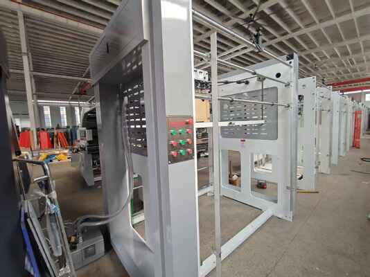 HL1600 machine de laminage automatique à flûte à grande vitesse 100 pièces/min avec taille 1600x1250 mm et alimentation automatique