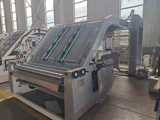Machine de laminage automatique à grande vitesse HL1600 100 pièces/min pour carton ondulé 1600x1250mm