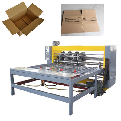 La boîte RS4 de carton a ridé la machine rotatoire de Slotter